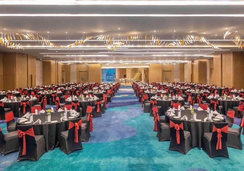 Novotel Vijayawada Varun