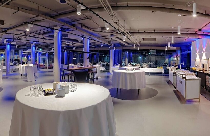 V8 Hotel Motorworld Region Stuttgart