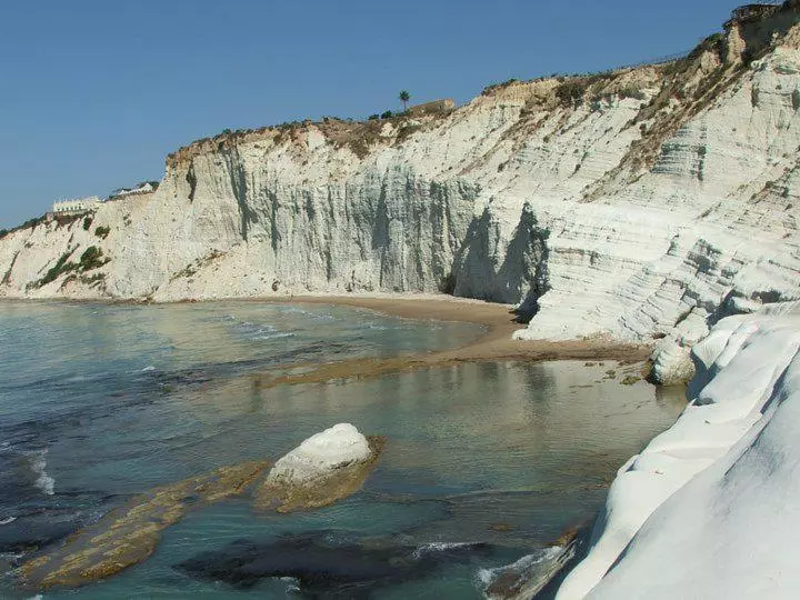 تختخواب و صبحانه Un Tuffo Alla Scala Dei Turchi