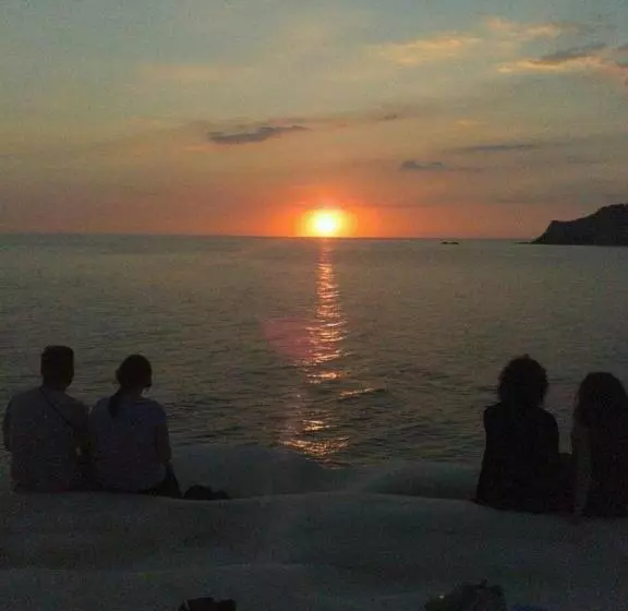 تختخواب و صبحانه Un Tuffo Alla Scala Dei Turchi