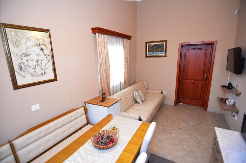 هتل Apartments Bogdanovic