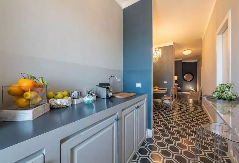 Hotelli Aquamadre Suites