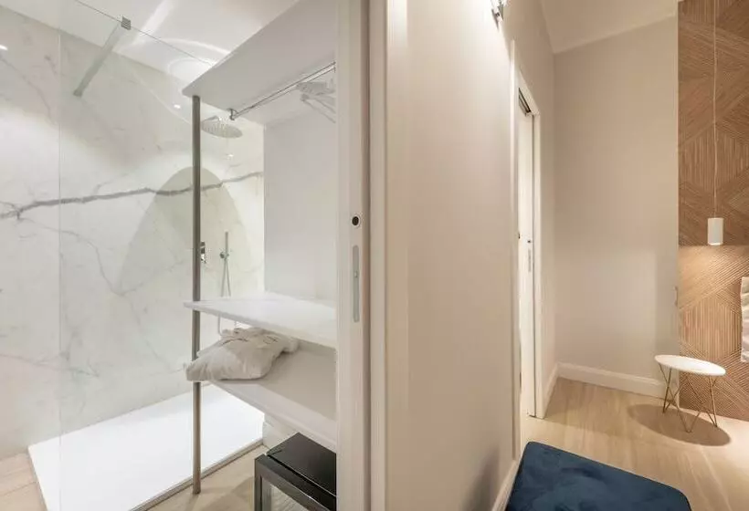 Hotelli Aquamadre Suites