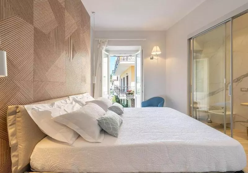 Hotelli Aquamadre Suites