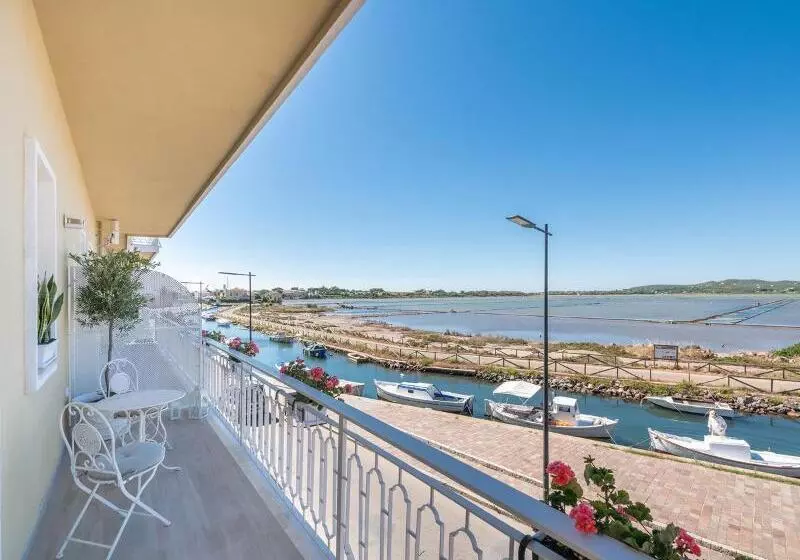 Hotelli Aquamadre Suites