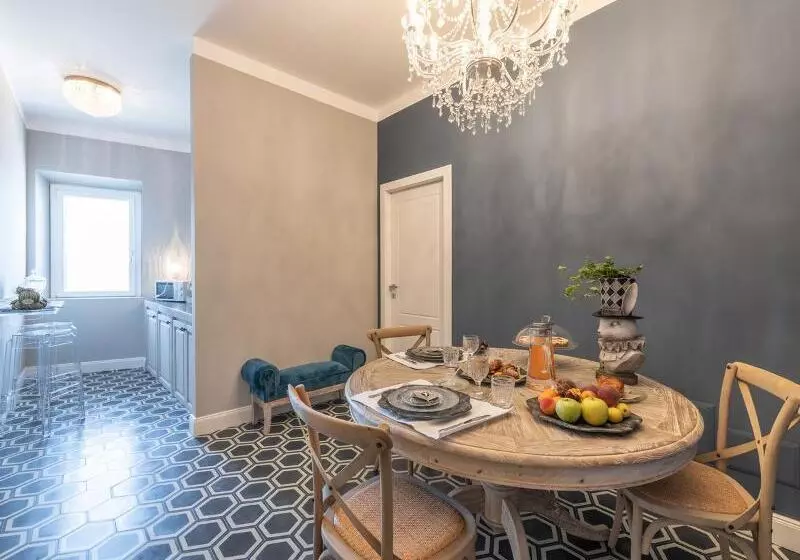 Hotelli Aquamadre Suites