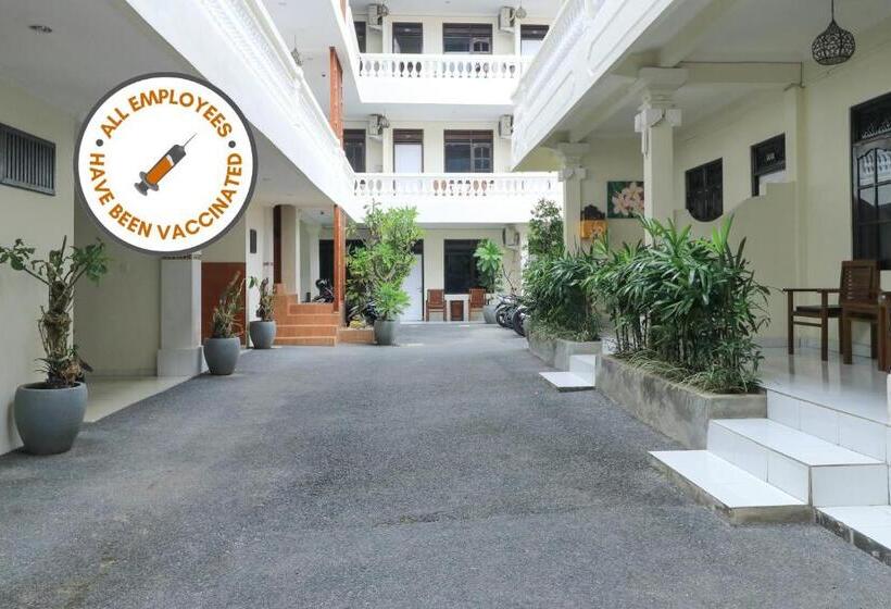 City Garden Bali Dwipa Hotel, Kuta