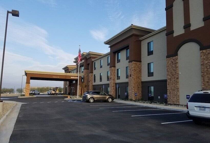酒店 Hampton Inn Arvin Tejon Ranch