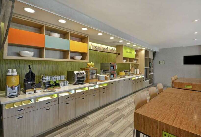 Отель Home2 Suites By Hilton Clarksville Louisville North