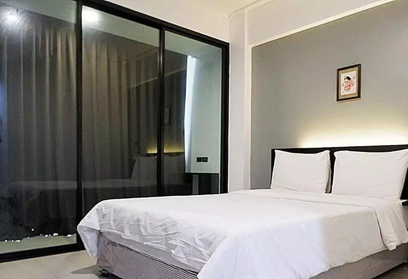 Izen Budget Hotel & Residence