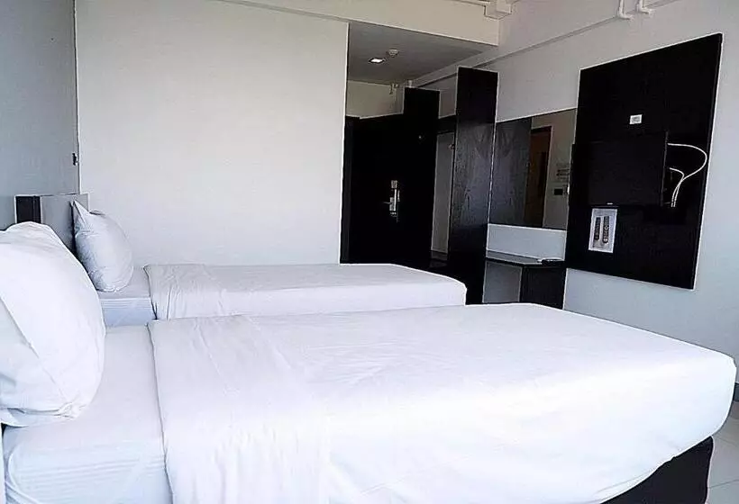 Izen Budget Hotel & Residence