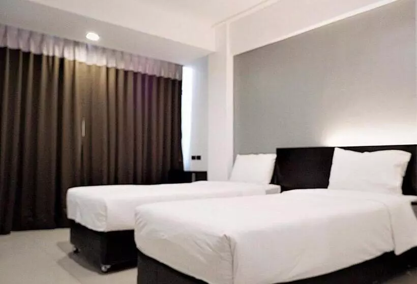 Izen Budget Hotel & Residence