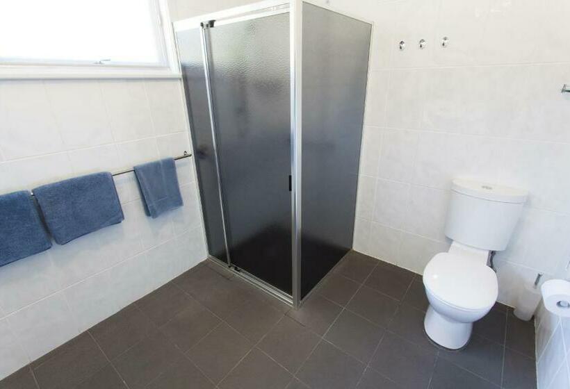 هتل Modra's Apartments