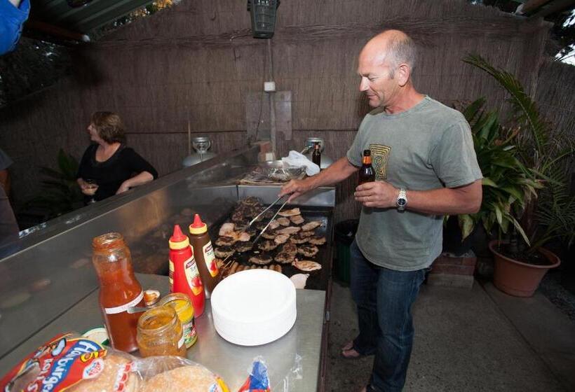 هتل Modra's Apartments