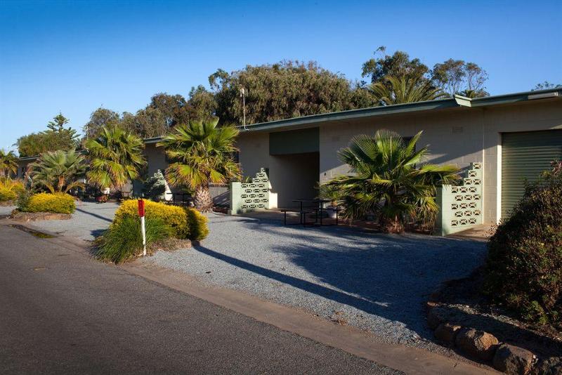 هتل Modra's Apartments