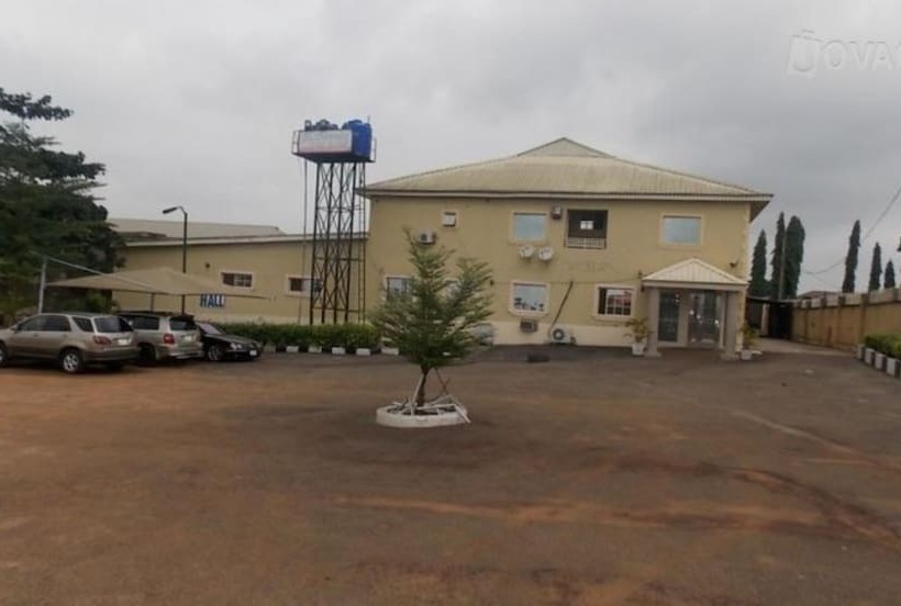 هتل Samelot & Hall