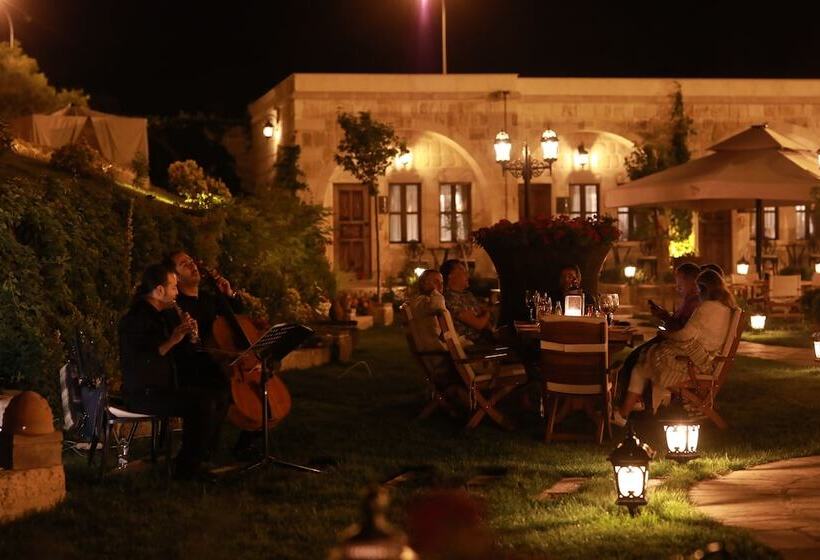 فندق Seraphim Cave Suites & Spa