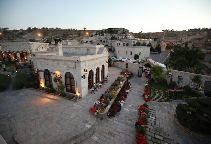 فندق Seraphim Cave Suites & Spa