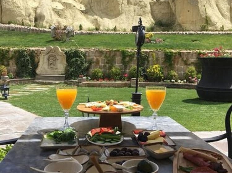 فندق Seraphim Cave Suites & Spa