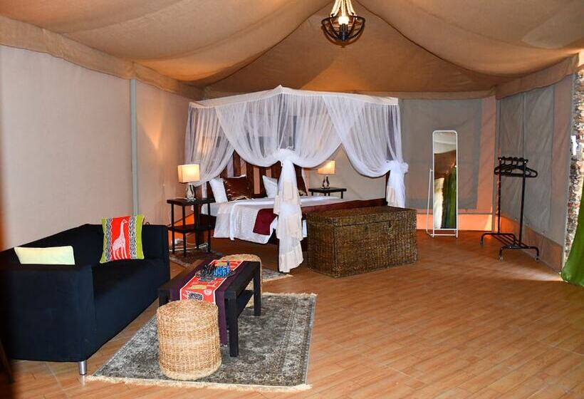 هتل Serengeti Safari Lodge