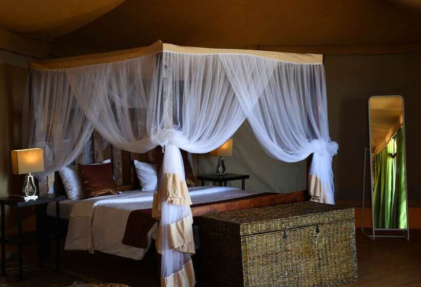 هتل Serengeti Safari Lodge