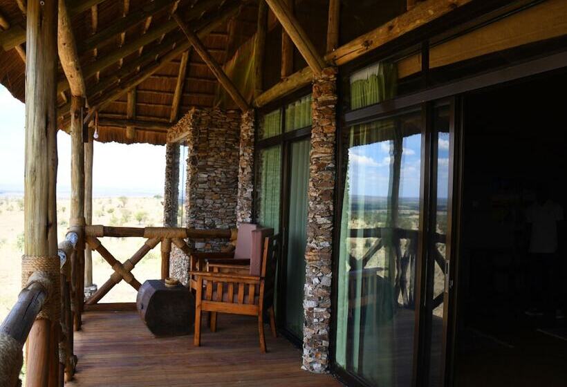 هتل Serengeti Safari Lodge