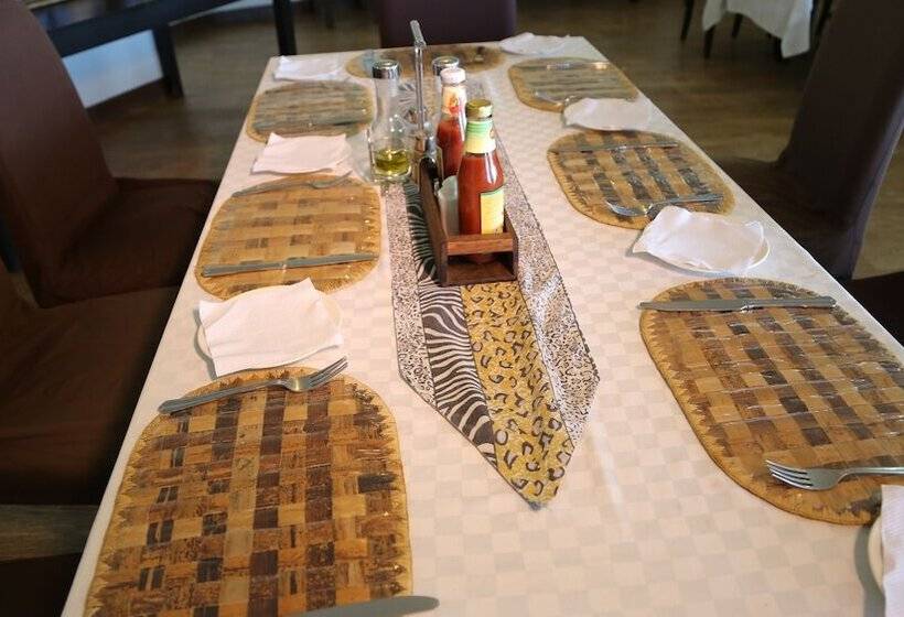 هتل Serengeti Safari Lodge