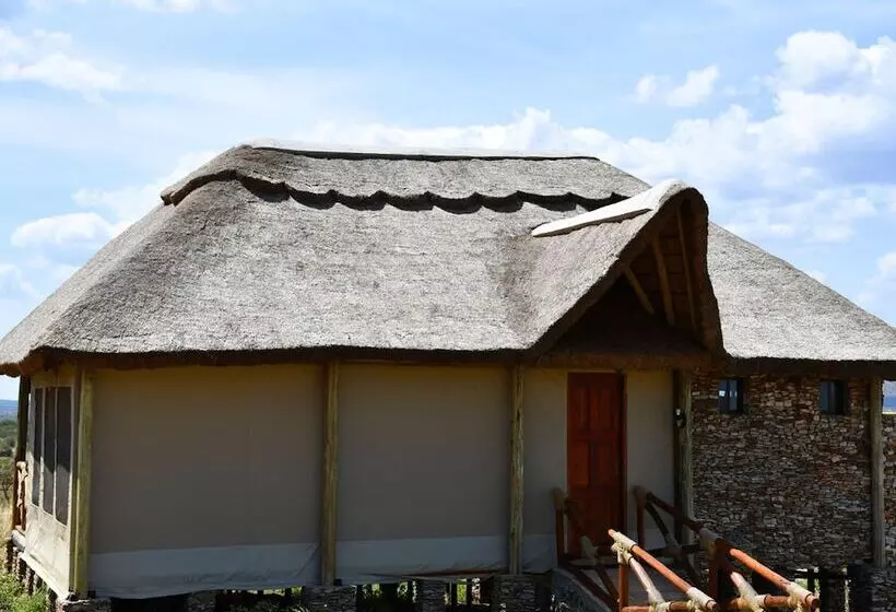 هتل Serengeti Safari Lodge
