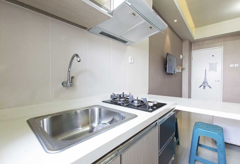 Reddoorz Apartment @ Pegangsaan Kelapa Gading 3