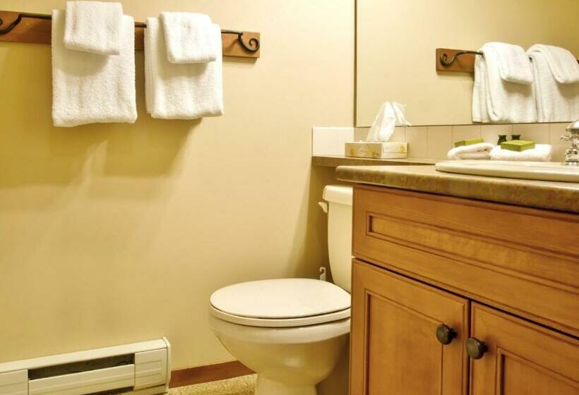 استراحتگاه Snow Creek Lodge By Fernie Lodging Co