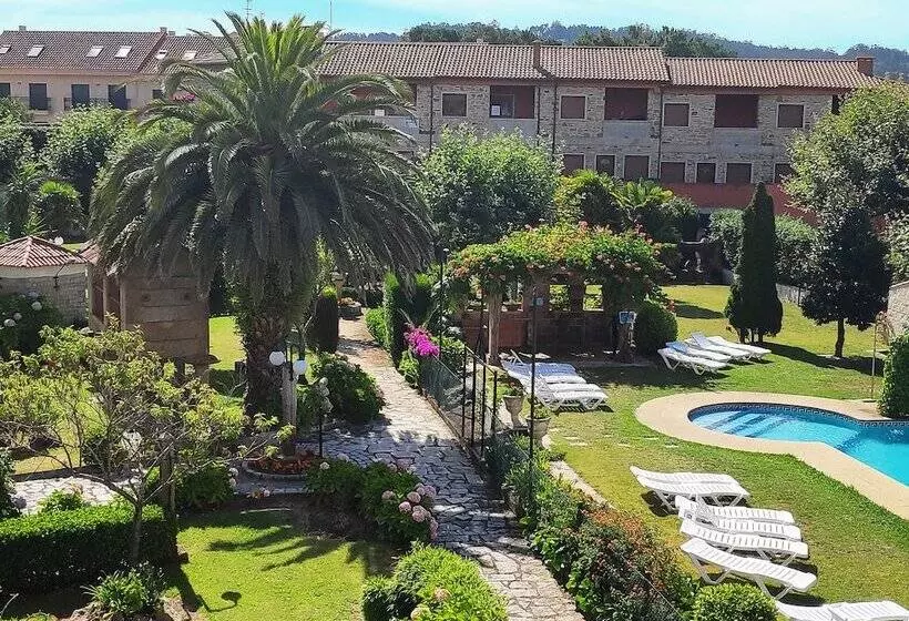 Apartamentos Revo Salinas 3000