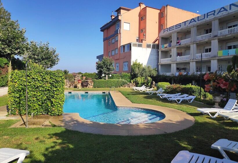 Apartamentos Revo Salinas 3000