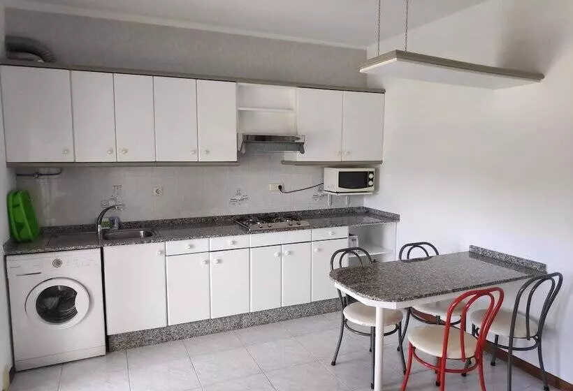 Apartamentos Revo Salinas 3000
