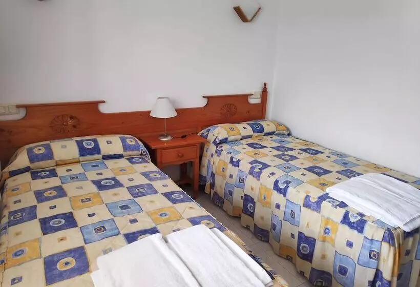 Apartamentos Revo Salinas 3000