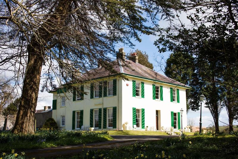 ホテル Elm Grove Country House