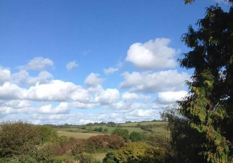 Hotelli Elm Grove Country House