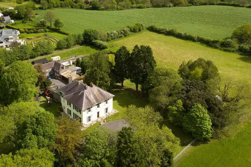 Hotelli Elm Grove Country House