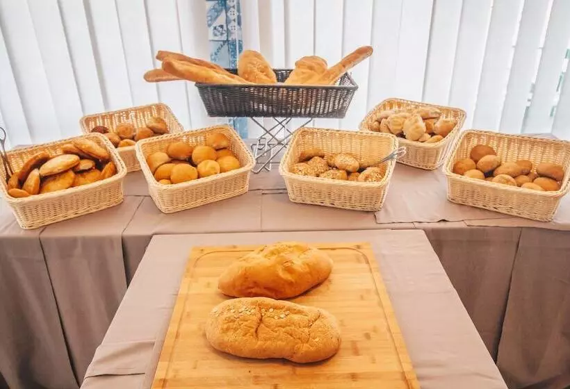 هتل Halos Casa Resort