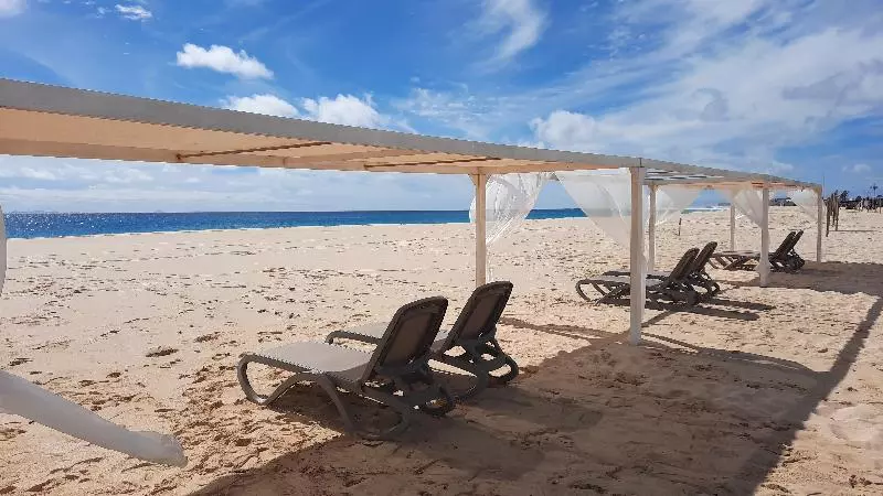 هتل Halos Casa Resort