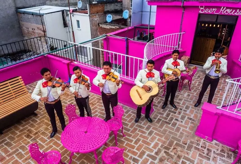 هتل Mala Vecindad Beer