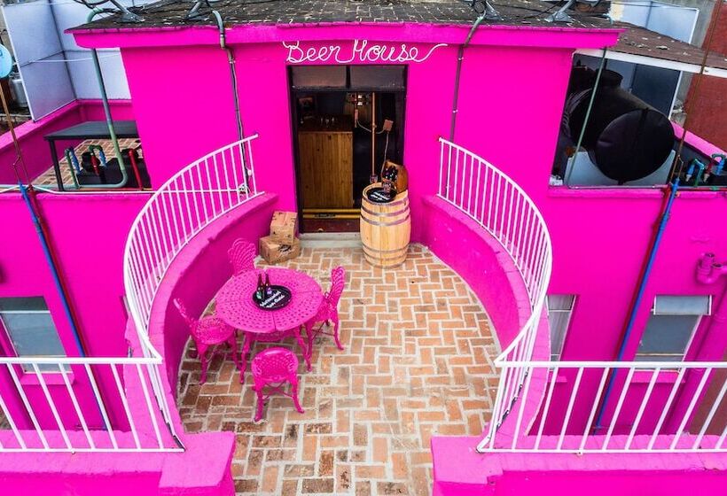 Отель Mala Vecindad Beer