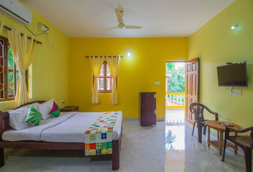 Hotel Oyo 16401 Home Colorful Studio Calangute Beach
