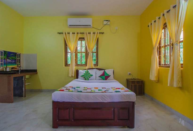 Hotel Oyo 16401 Home Colorful Studio Calangute Beach