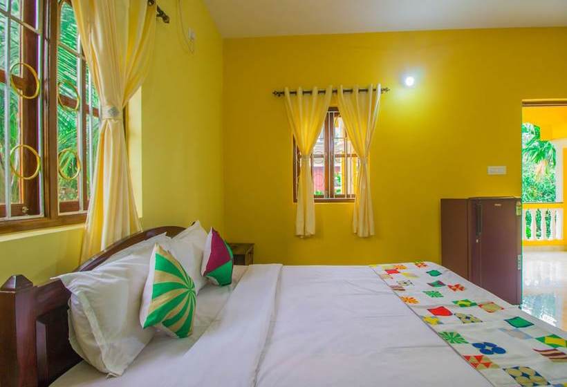 Hotel Oyo 16401 Home Colorful Studio Calangute Beach