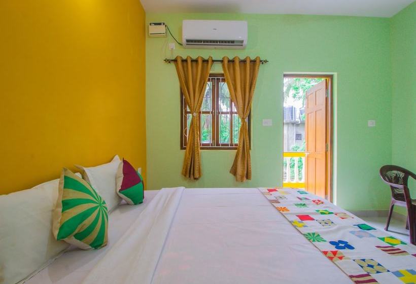 Hotel Oyo 16401 Home Colorful Studio Calangute Beach
