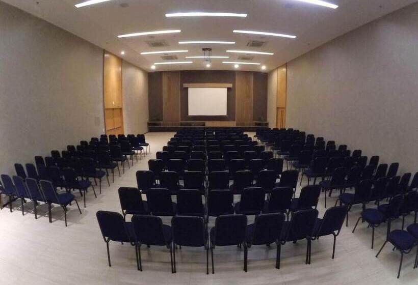 Hotel Promenade Soho Campos Dos Goytacazes