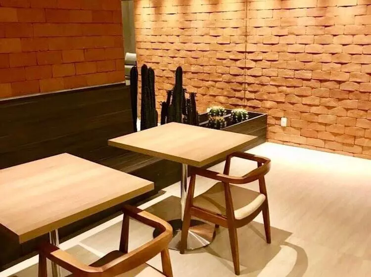 Hotelli Promenade Soho Campos Dos Goytacazes