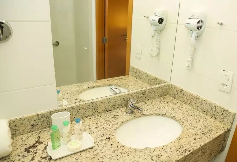 Hotelli Promenade Soho Campos Dos Goytacazes