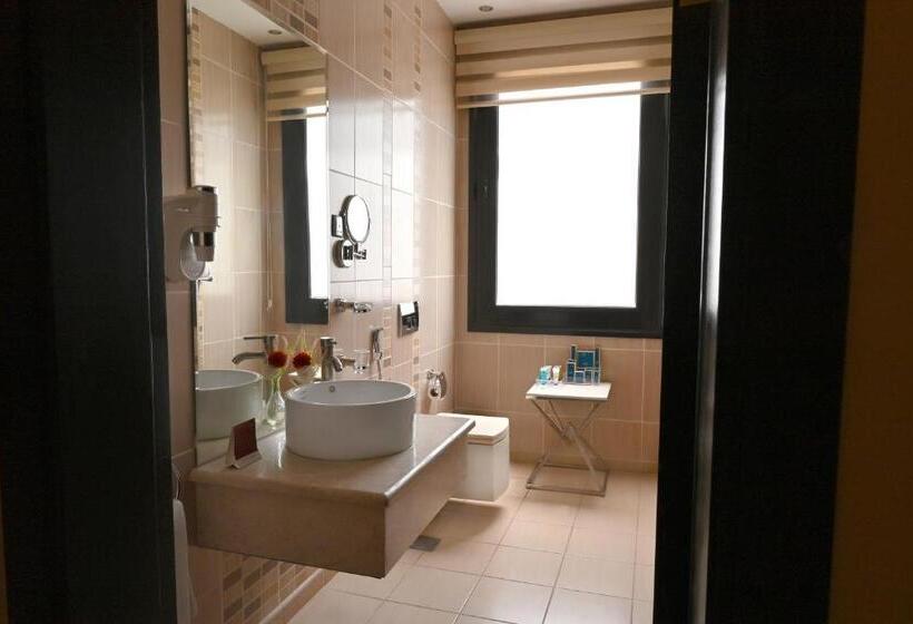 ホテル Q Suites Jeddah By Ewa