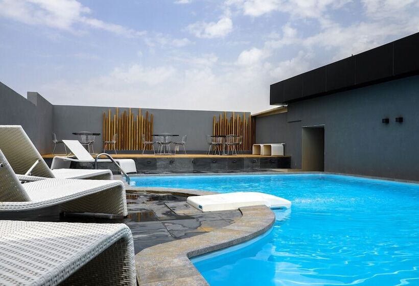 ホテル Q Suites Jeddah By Ewa